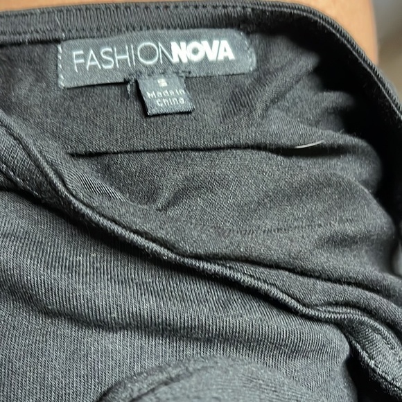 FASHION Nova Keep It Simple Black Crop Tank. Size S. NWOT P325 - Picture 5 of 7